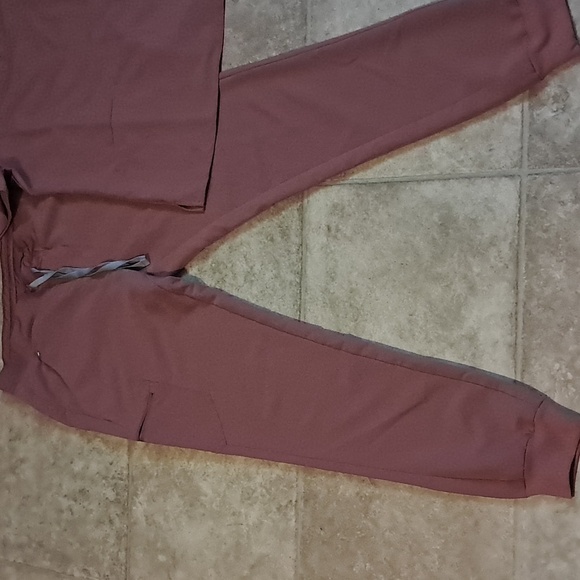 Figs Mineral Mauve Scrub Set Casma Top M Zamora Joggers Scrub Pants Size M/T - Picture 4 of 12